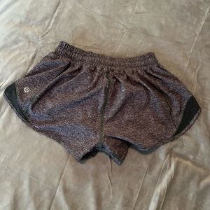 Lululemon Hotty Hot High Rise Lined Shorts size 4 regular